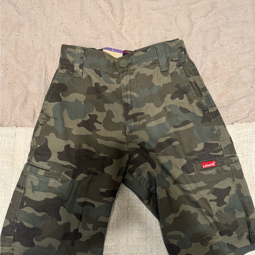 NWOT! Levi's boys Camo Cargo Shorts